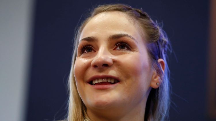 Zweimal gewann sie bei Olympia, elfmal wurde sie Weltmeisterin. Nun findet Kristina Vogel neue Lebensaufgaben.