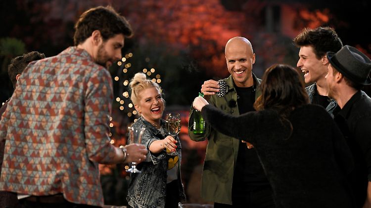 Cheers! Auf eine gelungene Staffel!