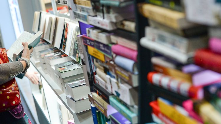 Im Februar musste die KNV Gruppe Insolvenz beantragen - seither war dadurch die Belieferung von Buchhandlungen in Gefahr.
