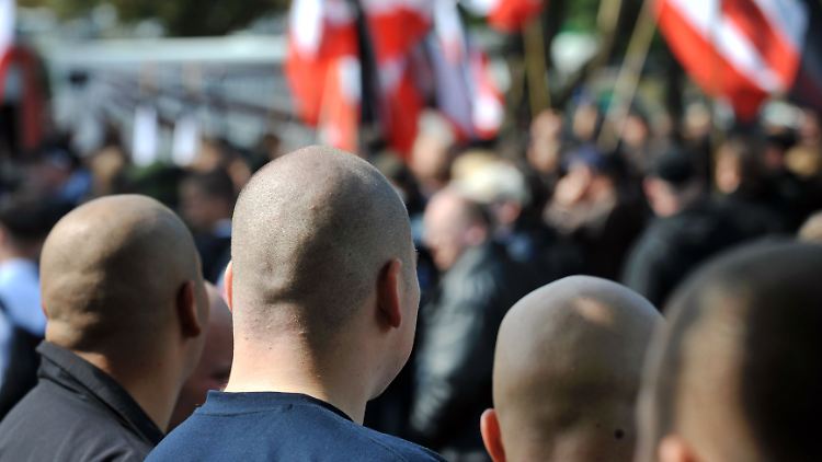 Die Hälfte aller Rechtsextremisten ist laut Verfassungsschutz gewaltbereit.