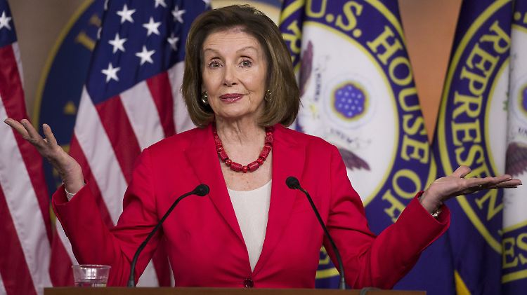 Trump-Widersacherin Nancy Pelosi hatte für eine eigene Version des Gesetzes gekämpft - und verloren.