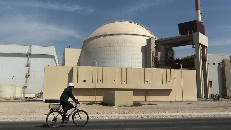 Atomkraftwerk in Bushehr - Iran kritisiert die Untätigkeit der verbleibenden Vertragspartner.