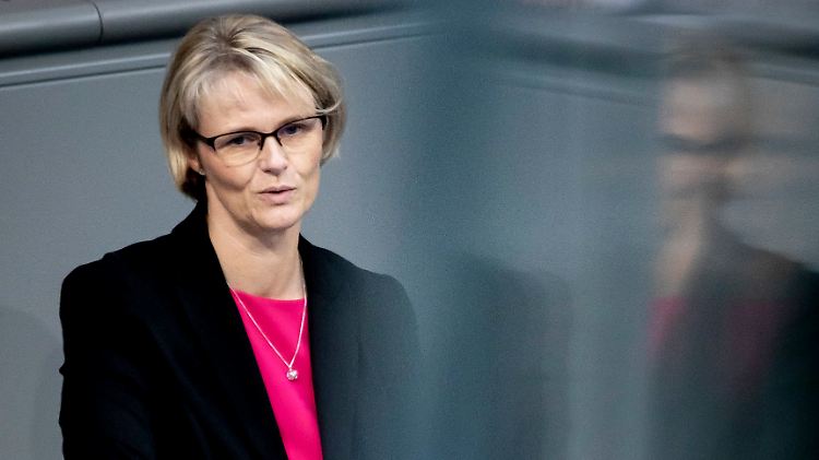 Ministerin Karliczek kommt selbst aus der Nähe von Münster.