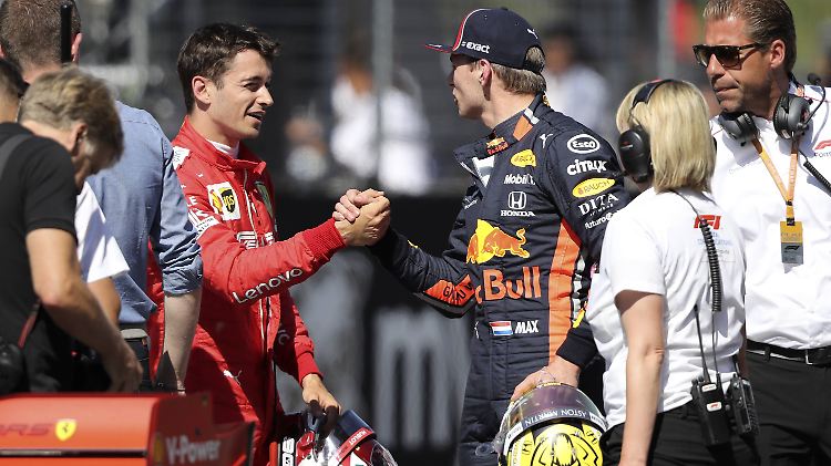Ferrari-Pilot Charles Leclerc (links) und Max Verstappen hauchten der Formel 1 mit ihrem Duell wieder neues Leben ein, feiert die internationale Presse.