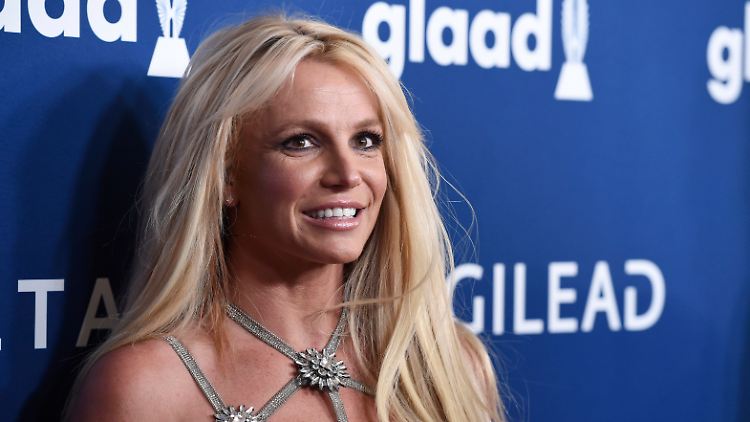 Britney Spears will ein bisschen dünner sein. Dafür trainiert sie, aber sie hat auch noch andere Tricks.