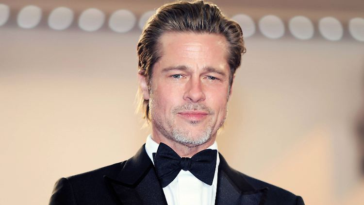 Auch mit 55 Jahren ist Brad Pitt noch immer ein Frauenschwarm. Fürs Filmgeschäft fühlt er sich allerdings inzwischen selbst zu alt.