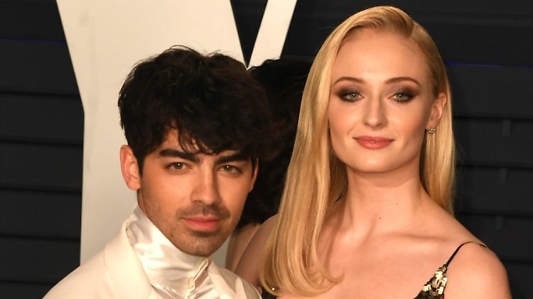 Seit 2016 liiert - jetzt doppelt verheiratet: Joe Jonas und Sophie Turner.