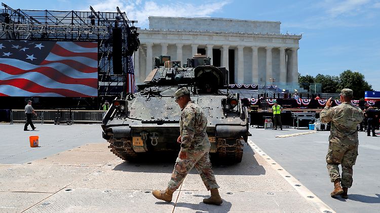 Donald Trump wollte noch viel mehr Panzer nach Washington holen.