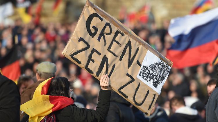 Eine Pegida-Kundgebung in Dresden. Reporter hatten hier von Demonstraten Statements zum Mord an Lübcke eingeholt.
