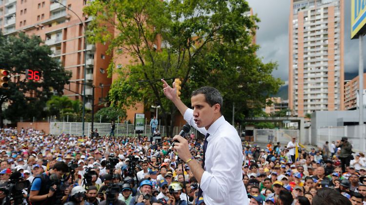 Oppositionsführer Guaidó erklärt am Unabhängigkeitstag, er fürchte die anstehenden Gespräche mit der Regierung nicht.