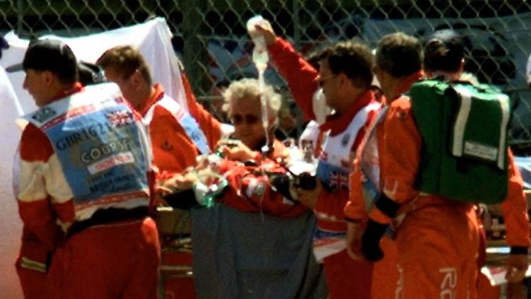 Mit einem Bruch des rechten Schien- und Wadenbeins musste Michael Schumacher nach seinem Unfall insgesamt 14 Wochen pausieren.