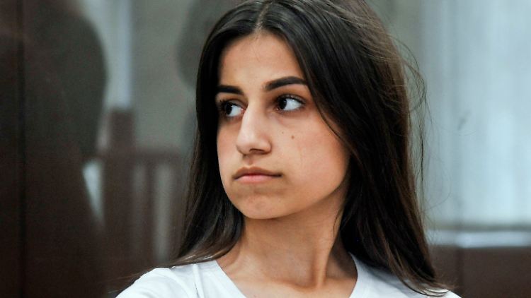 Angelina Chatschaturjan steht mit ihren Schwestern ab August vor Gericht.