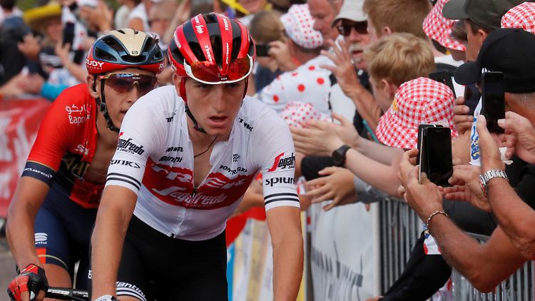 Giulio Ciccone (vorne) holte sich die Gesamtführung, Dylan Teuns den Etappensieg.