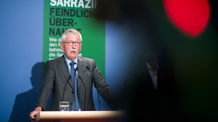 Thilo Sarrazin bemängelt, dass sich die SPD nicht inhaltlich mit seinem Buch "Feindliche Übernahme" auseinandergesetzt habe.