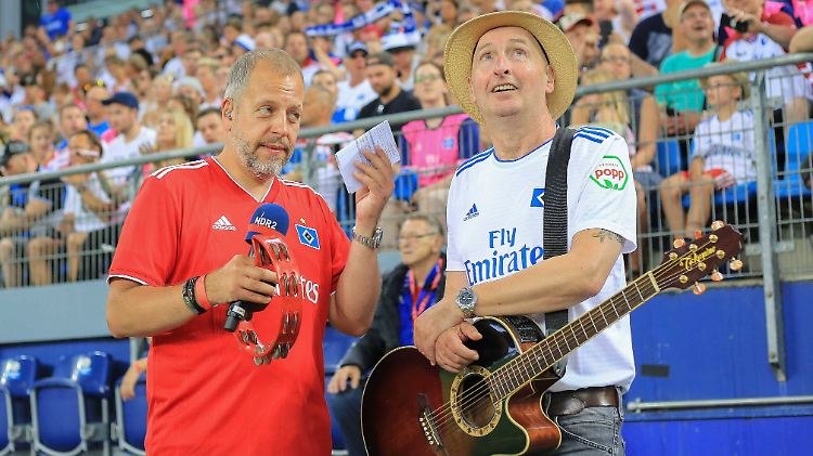 Schluss, aus, vorbei: Die Zeit von Lotto King Karl beim Hamburger SV ist zu Ende. Auch die Stadionhymne "Hamburg, meine Perle" wird künftig nicht mehr im Volkspark erklingen.