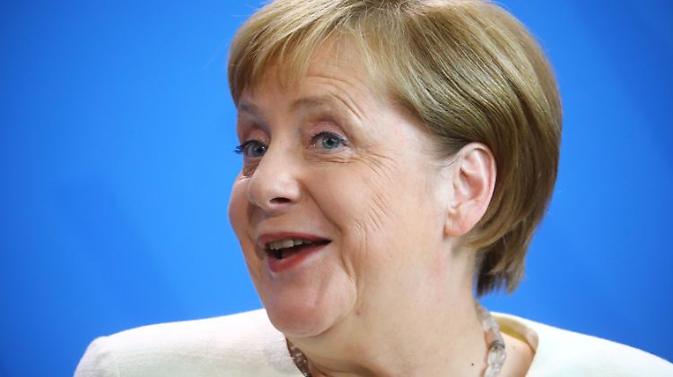 Viel Reisen, wenig Schlaf, wenig Freizeit - hohe politische Ämter erfordern eine solide Gesundheit und starke Nerven. 