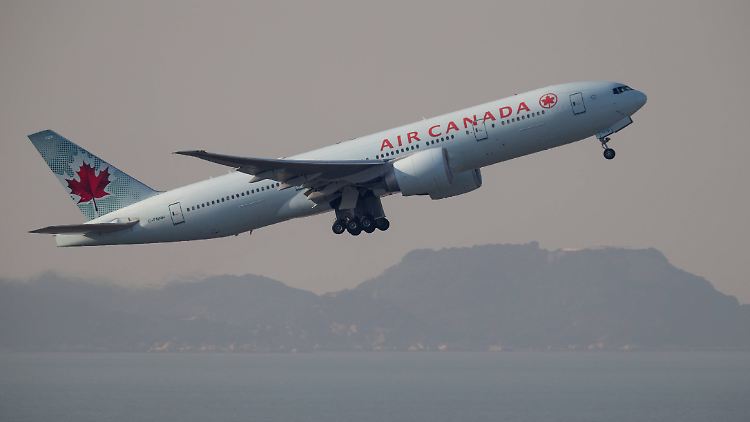 Eine Boeing 777-200 der Fluggesellschaft Air Canada.