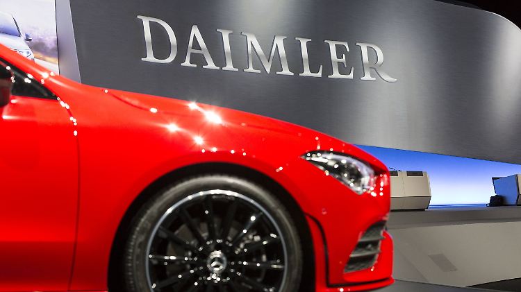Nach Gewinn im Vorjahresquartal fiel bei Daimler nun ein Verlust von 1,6 Milliarden Euro an.