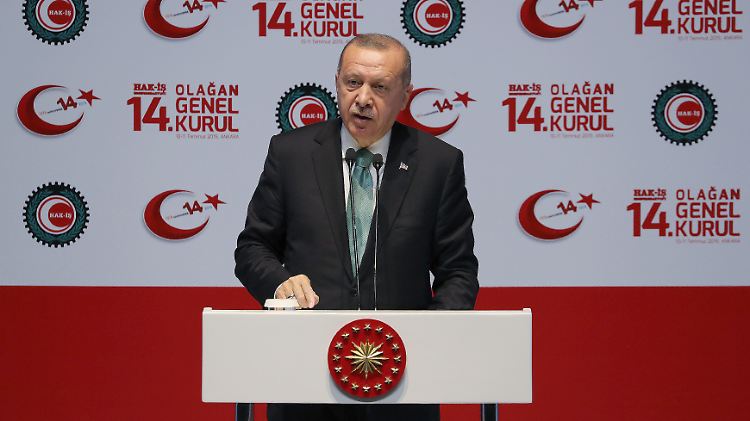 Teure Lebensmittel, düsterer Wirtschaftsausblick: Wohin steuert die Türkei unter Erdogan?