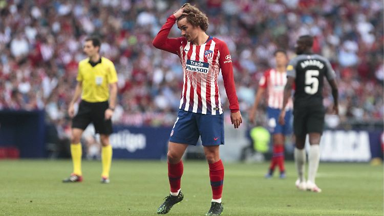 Wie hoch ist seine Ablöse, 120 oder doch 200 Millionen Euro? Antoine Griezmann wechselt von Atlético Madrid zum FC Barcelona und löst damit gleich mehrere Kriegsschauplätze aus.
