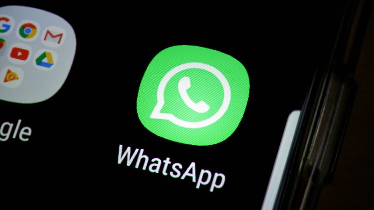 Whatsapp ist nur eine von mehreren Apps, die "Agent Smith" heimlich gegen bösartige Doppelgänger austauschen kann.