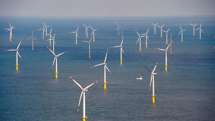 Die Bundesregierung will bis 2030 Offshore-Windenergie bis 15.000 Megawatt fördern.