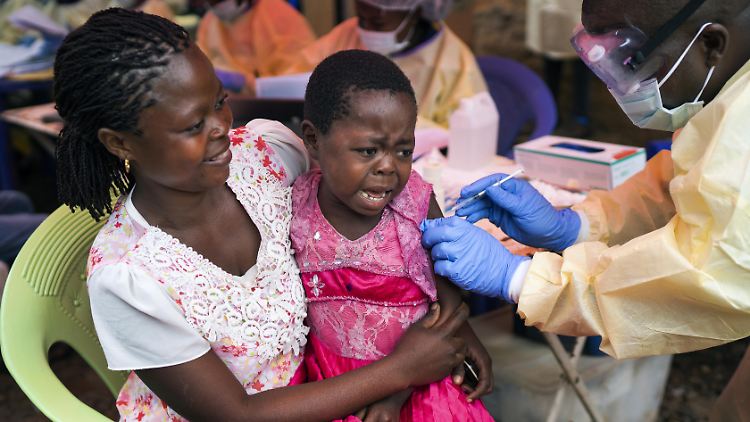 Es fehlt auch an finanziellen Mitteln im Kampf gegen die Ebola-Epidemie im Kongo.