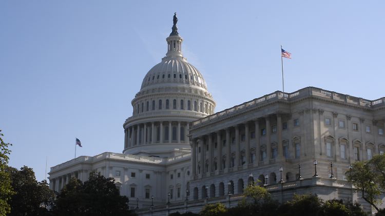Trump bedankte sich bei den Demokraten, die im Repräsentantenhaus gegen die Resolution gestimmt hatten. 