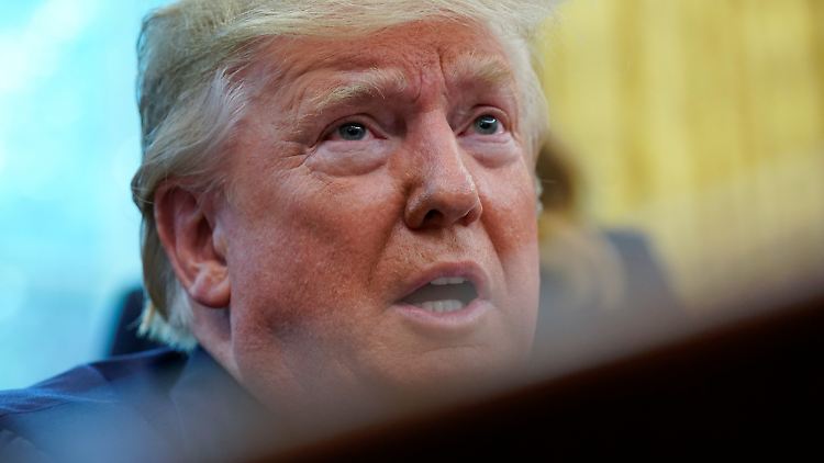 Donald Trump muss in Folge des Epstein-Skandals sein Kabinett umbauen.