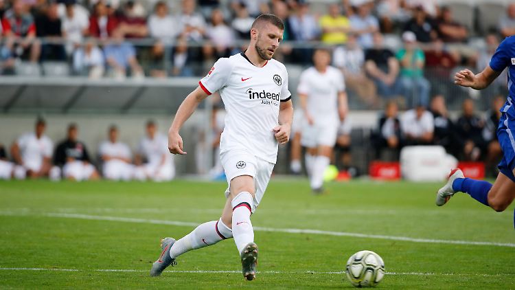 Die Eintracht um Stürmer Ante Rebic trifft in der Europa-League-Quali auf den FC Flora Tallinn.