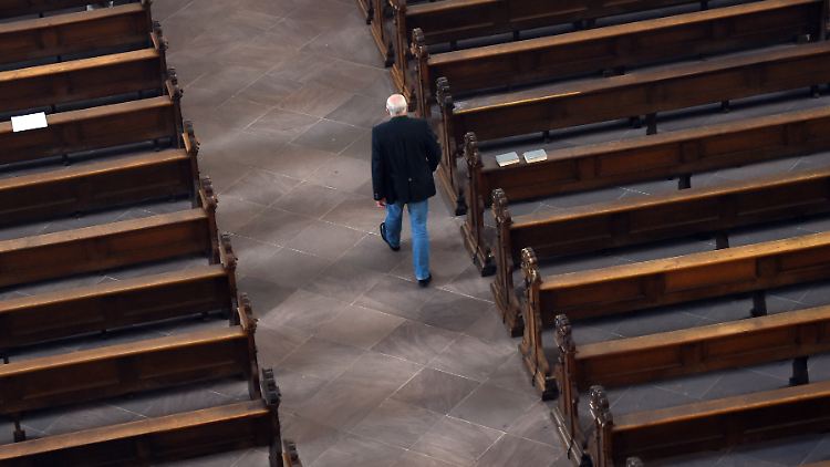 Die deutschen Kirchen werden immer leerer. 