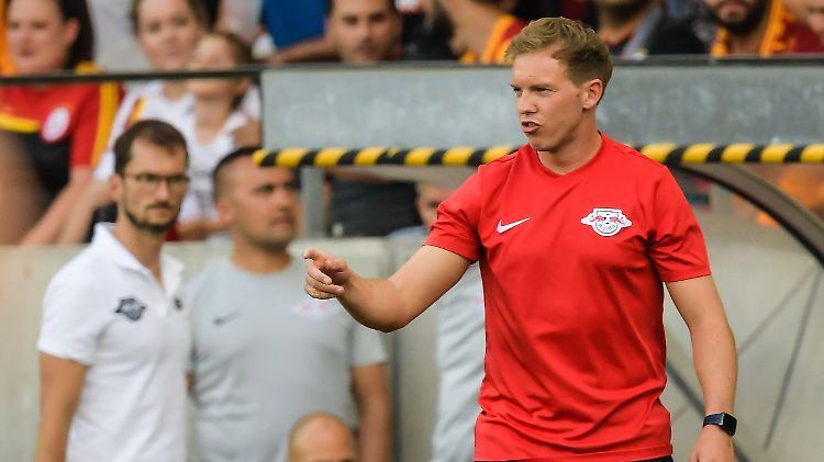 "Ich würde drei Kreuze machen, wenn ich auch wieder Dritter würde": Julian Nagelsmann.