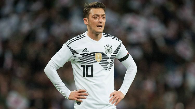 Einer der feinsten Fußballer, die je dieses Trikot getragen haben: Mesut Özil.