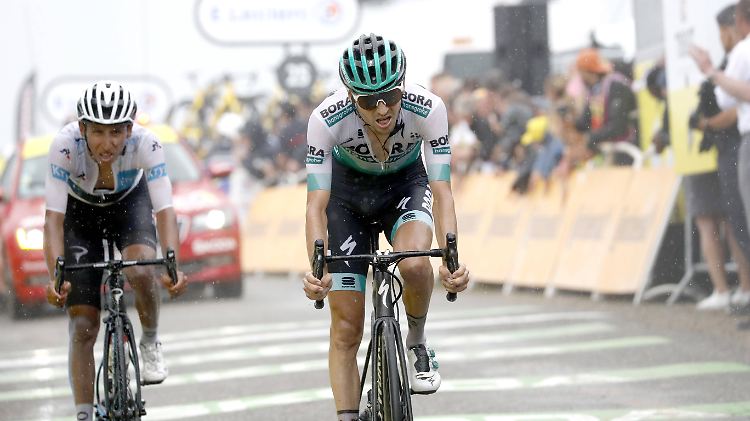 Auf den schwierigen Pyrenäen-Etappen konnte Emanuel Buchmann seine starke Position im Gesamtklassement der Tour de France auch gegen Geheimfavoriten wie Egan Bernal (links) behaupten.