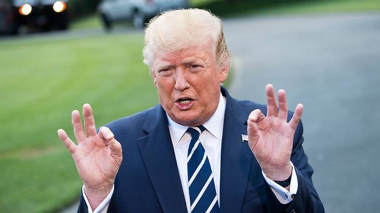 Donald Trump wettert auf Twitter: "Der Iran ist ein totales Chaos!"