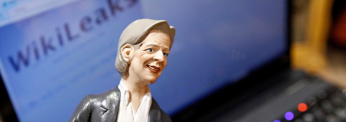 Bogk über Assange: "Es haben in der Tat einige Leute ein Problem mit der Art und Weise, wie Assange Wikilieaks betrieben hat."