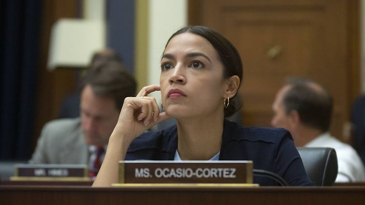 Ocasio-Cortez muss sich nicht nur von US-Präsident Trump verbale Attacken gefallen lassen.