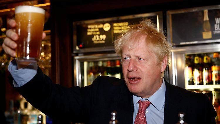 Freibier aus der Brexit-Kasse: Johnson stellt den Tories teure Geschenke in Aussicht.
