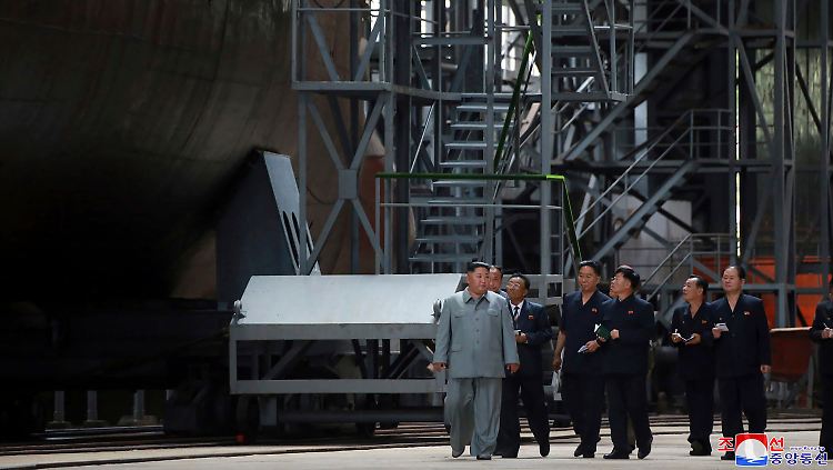 Kim Jong Un will die  nordkoreanischen Verteidigungsfähigkeiten ausbauen. Ob die USA beeindruckt sind? 
