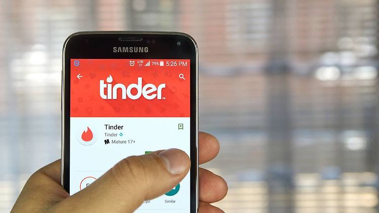 Tinder will ab sofort alle Zahlungen innerhalb der App selbst abwickeln.