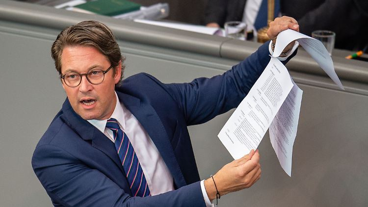 Bundesverkehrsminister Scheuer muss die Folgen der gescheiterten PKW-Maut erneut erläutern. 