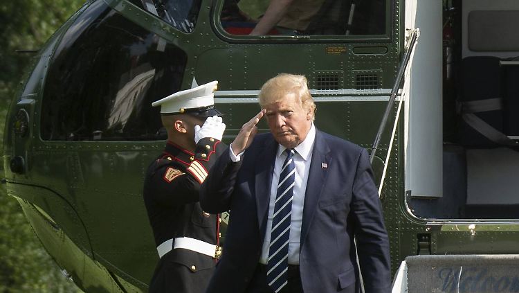 US-Präsident Donald Trump sagte nach Muellers Aussage, dieser habe einen "lausigen Job" gemacht. 