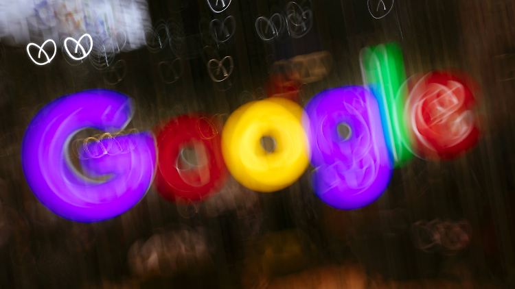 Google hat es geschafft, zum Synonym für "Internet-Suchmaschine" zu werden - es gibt aber natürlich noch andere, man muss nicht zwingend googeln.