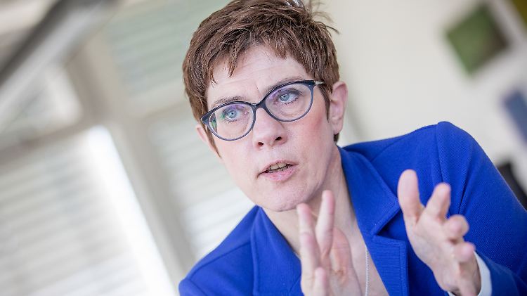 Was die GroKo nicht mehr umsetzen kann, soll im kommenden Wahlprogramm wieder aufgenommen werden, so AKK.