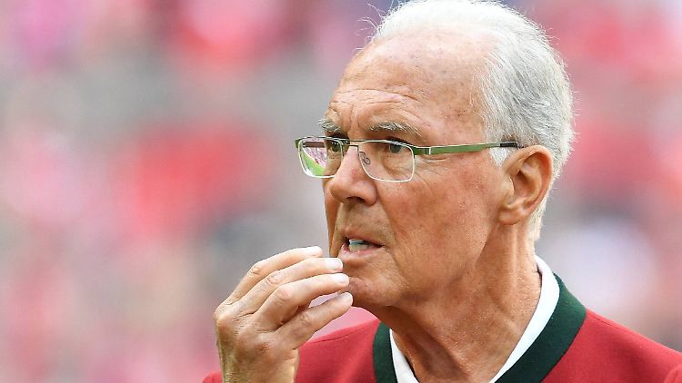 Jede Aufregung kann für Beckenbauer lebensgefährlich sein, sagen die Ärzte.