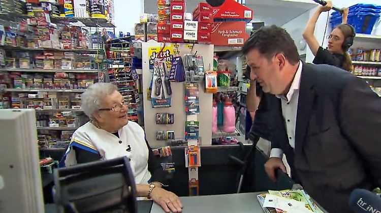 heil und kassierin.jpg