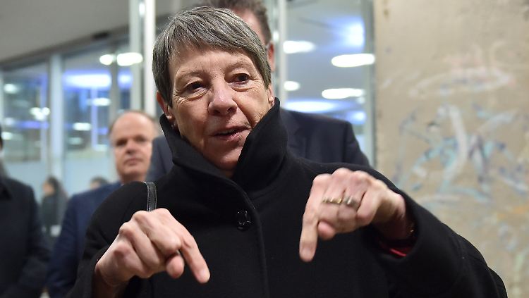 Die ehemalige Umweltministerin Hendricks wünscht sich zudem ein Initiativrecht fürs Umweltministerium.