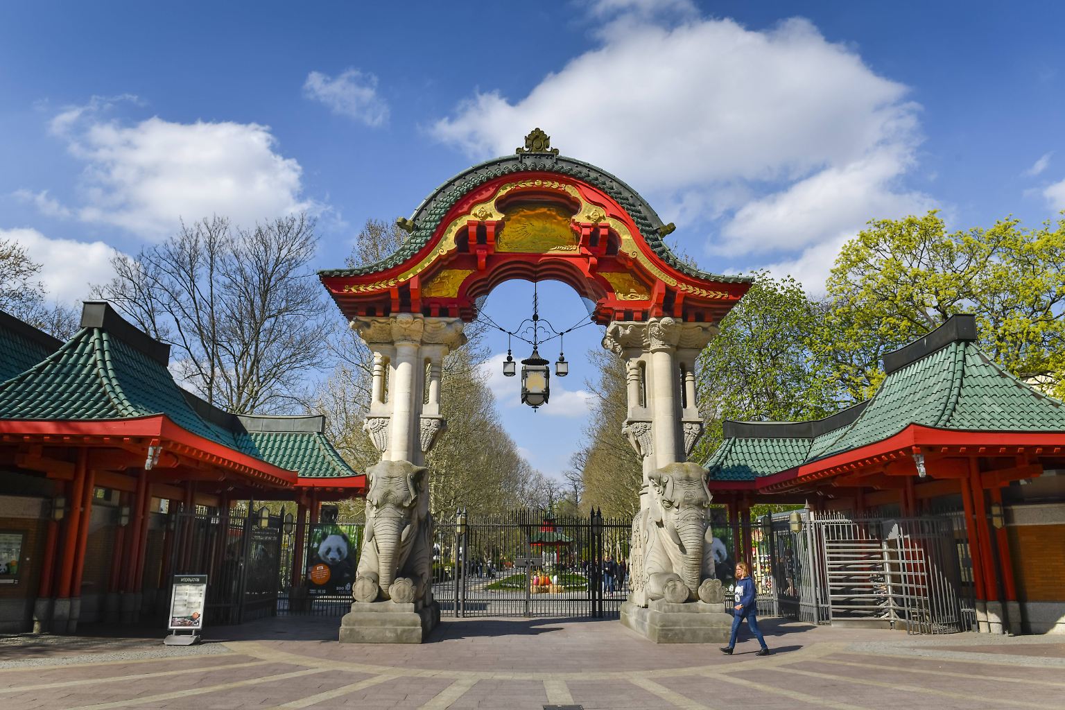 Der Zoologische Garten Berlin ist der älteste Tiergarten Deutschlands. Er öffnete am 1. August 1844 erstmals seine Tore.