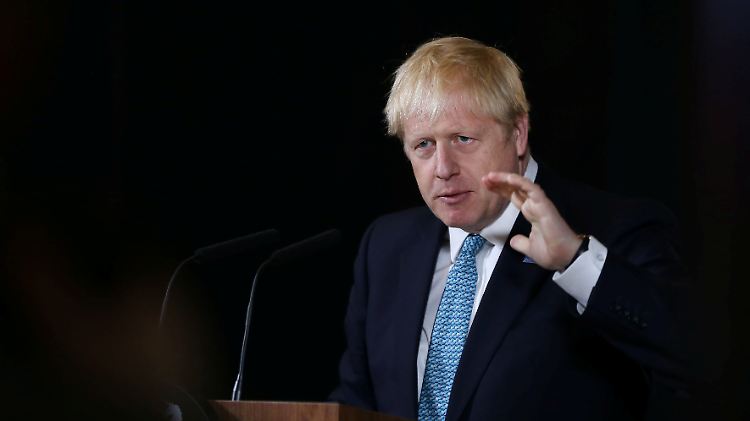 Boris Johnson besucht derzeit die britischen Landesteile - und wird mit Kritik konfrontiert.
