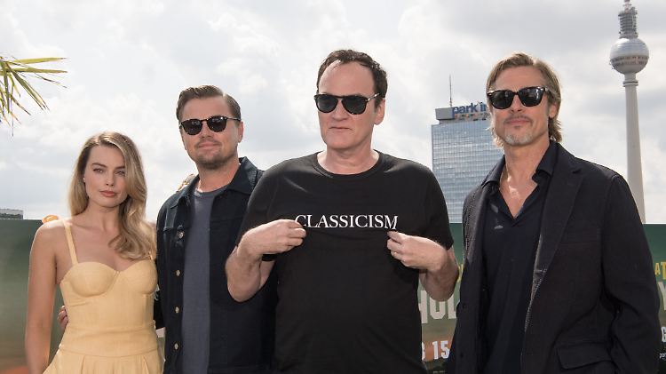 Willkommen in Berlin: Margot Robbie, Leonardo DiCaprio, Quentin Tarantino und Brad Pitt (v.l.).
